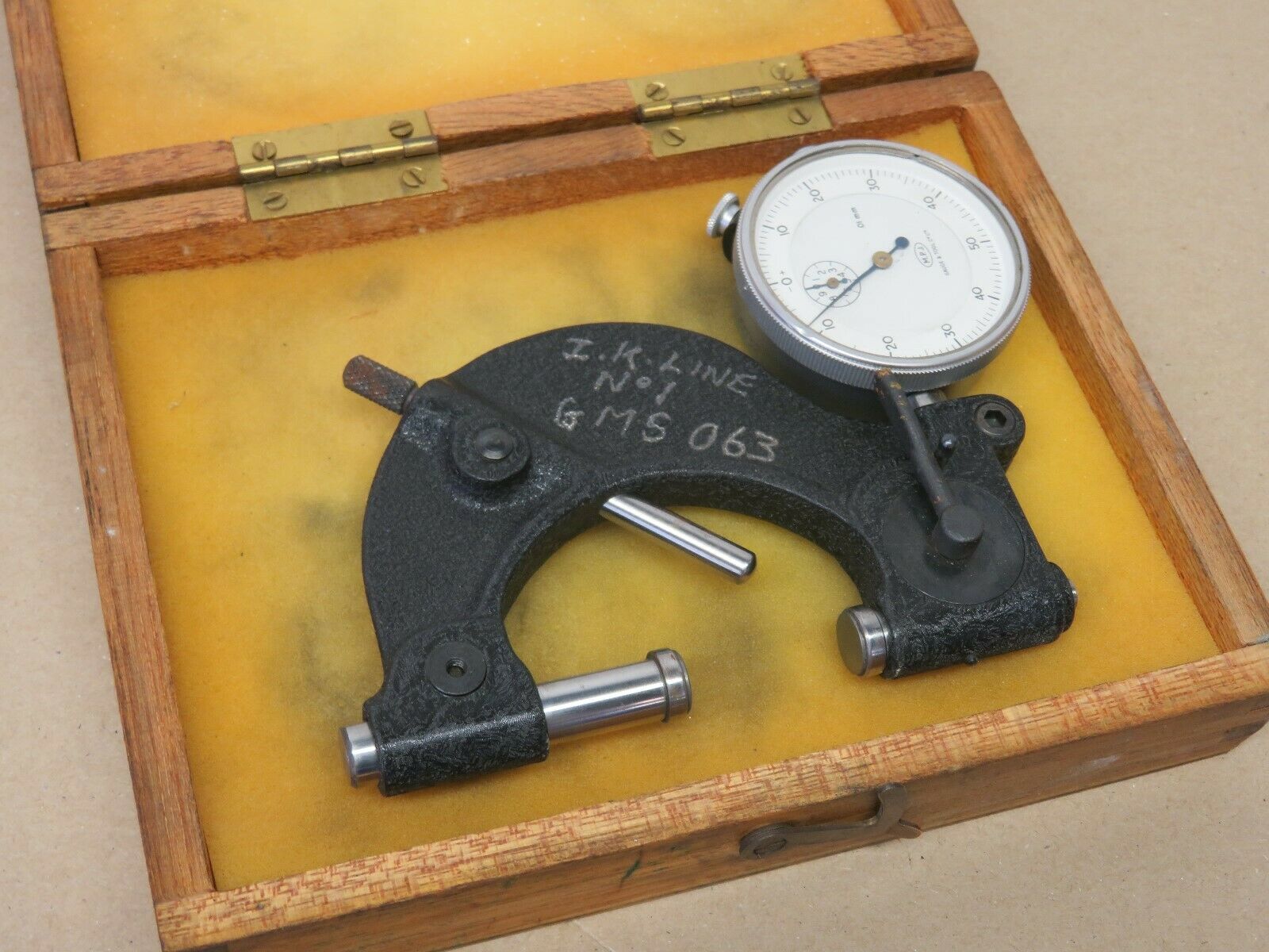 MPJ 25mm - 50mm Dial Snap Gauge .01mm In Box ME2576