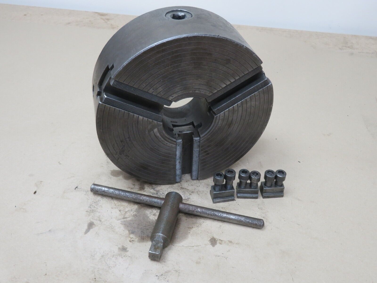 Tudor CONCENTRIC 9 1/2" 3 Jaw Bolt On Jaws Power Lathe Chuck With Chuck Key LC40