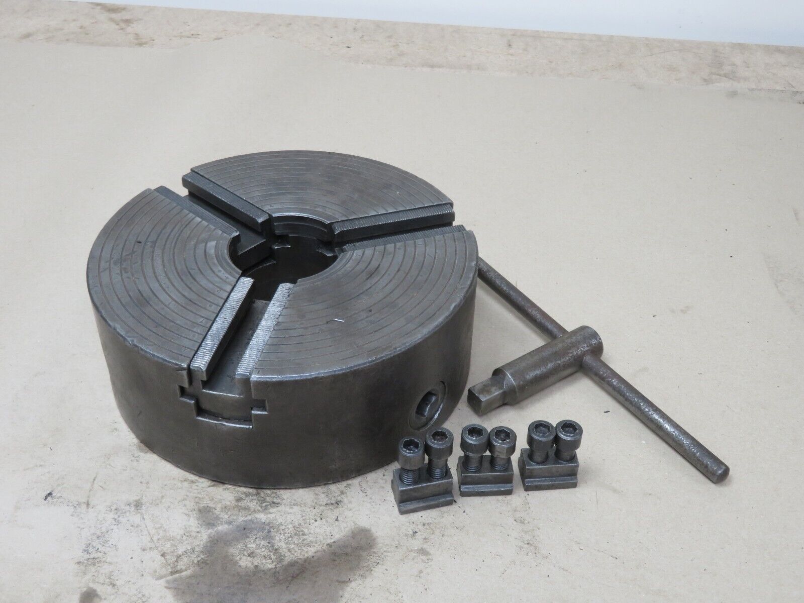 Tudor CONCENTRIC 9 1/2" 3 Jaw Bolt On Jaws Power Lathe Chuck With Chuck Key LC40 - Image 2